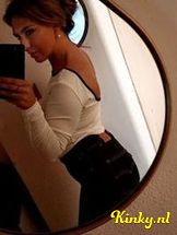 nina-virtual-sex-via-kinky-6964aea3bce2af0014645bb9