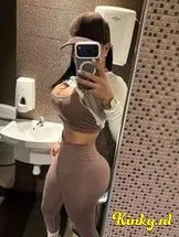 loli-erotische-massage-via-kinky-6966343886b1a50012feed42