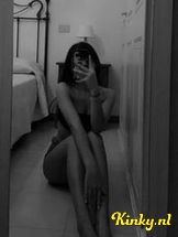 lina-erotische-massage-via-kinky-696f45b3fba79a0013a748cf