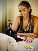 lucy-erotische-massage-via-kinky-6946700c4927090013f9a293