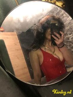 melly-prive-ontvangst-via-kinky-695d477ab6564e00135eff0b