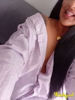 sofia-escort-via-kinky-696e2ceb95d4d60013673efd