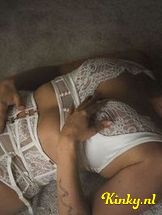 maeve-virtual-sex-via-kinky-6967a9522ec2c000132be81d