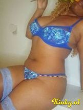 rhonda-erotische-massage-via-kinky-6957c91c3474f4001289b42d