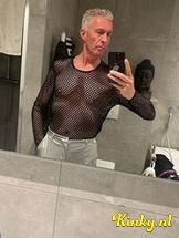 robbie-erotische-massage-via-kinky-6954f2513c4c6d00136b9cf8