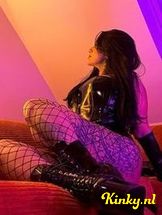 luiza-bdsm-via-kinky-696fba8c95d4d60013673fbe