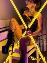 luiza-bdsm-via-kinky-696fba8f5c4a290013638aa7