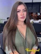 lola-escort-via-kinky-695a2b4714b4e4001375ba89