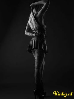 lucia-bdsm-via-kinky-695faa0c63d7dd0012d6e857