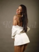 Laura - HoT Brunette GFE Experience Fitness Real Body