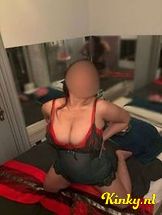 yaya-erotische-massage-via-kinky-698ce1b4f6051e0013a5aaa1