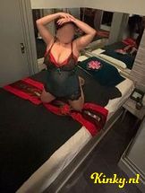 yaya-erotische-massage-via-kinky-698ce1b2fb7bc300127c5d21