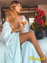 Isabella - Beautiful model