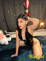 jennifer-escort-via-kinky-6967359172525600137dde8f