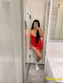 vernica-virtual-sex-via-kinky-6960d21c2ec2c000132be1e6