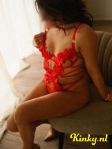 vivienne-escort-via-kinky-695ffc00ac6ef70013cb95be