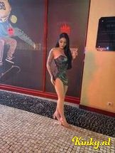 hilary-escort-via-kinky-696104885ed0c00012129364