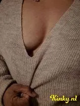 aïchaa-prive-ontvangst-via-kinky-6978c390bb927a00130a42a8