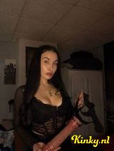 angelina-bdsm-via-kinky-6966354e1b1ae90013d07b0e
