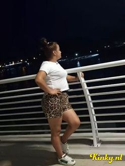 leonora-escort-via-kinky-69664069700a7c0013be3779