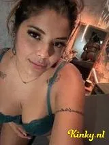 Samantha - Colombian big buttie woman