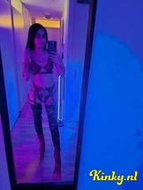 misstres-alyna-bdsm-via-kinky-6967f2345c4a2900136380bc