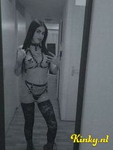 misstres-alyna-bdsm-via-kinky-6967f27ebce2af0014645f1c