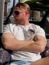 Maxi - Discreet. Dominant. Alleen lange sessies ( Cash )