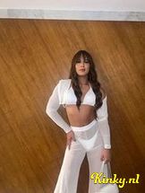 sofía-escort-via-kinky-69684cdc2ec2c000132be983