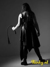 meesteres-titania-bdsm-via-kinky-6968fee5ac6ef70013cb9e1c
