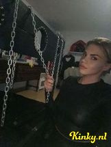 meesteres-laura-bdsm-via-kinky-6969efb8700a7c0013be39e6