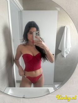 liz-prive-ontvangst-via-kinky-696ac44e6b12d80013143337