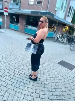 roxy-prive-ontvangst-via-kinky-6a4b228adbfc05001399e811