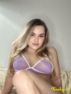 emma-escort-via-kinky-6971027bac6ef70013cba7cf