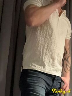 michel-erotische-massage-via-kinky-6971f2f6bedbf800144ace93