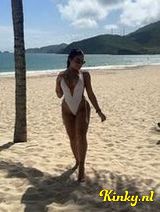 Ashley - Sexy Curly Venezuelana