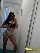 roxana-escort-via-kinky-699fe0a328ea2f0012dcbaf5