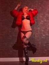 ts-loulou-prive-ontvangst-via-kinky-69734de7cc37e300130e51b8