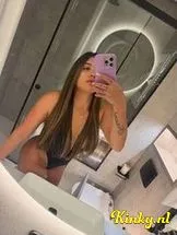 laura-prive-ontvangst-via-kinky-6983dfd0cc37e300130e60d5