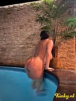 bella-escort-via-kinky-699dc0ba14066b001247454e