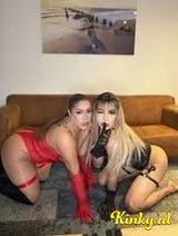 Tiffany & Britany - Two women, a desire without limits.