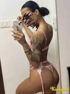 emma-escort-via-kinky-6994f254f8e9bd0013344277