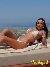 mirela-prive-ontvangst-via-kinky-6981d1a4baaf3f00136bf9e7