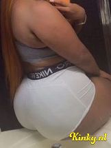 nicol-erotische-massage-via-kinky-69833b5072525600137dfdec