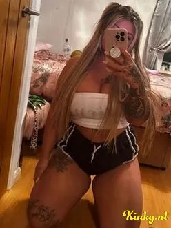 charlotte-escort-via-kinky-697abcfe72525600137df3e1