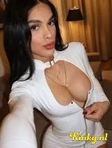 Giany - Hot trans, Very feminine passive but with big toy