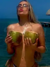 alyson-prive-ontvangst-via-kinky-6a21864951e10b0013ffd0a6