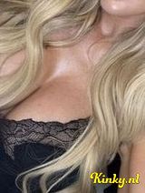 Crystal - Your busty blonde sexbomb