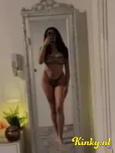 zôee-virtual-sex-via-kinky-69a8b7eaf2d3e000131277c3