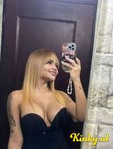 Cazzu - LaTiN - GFE eXpeRieNcE